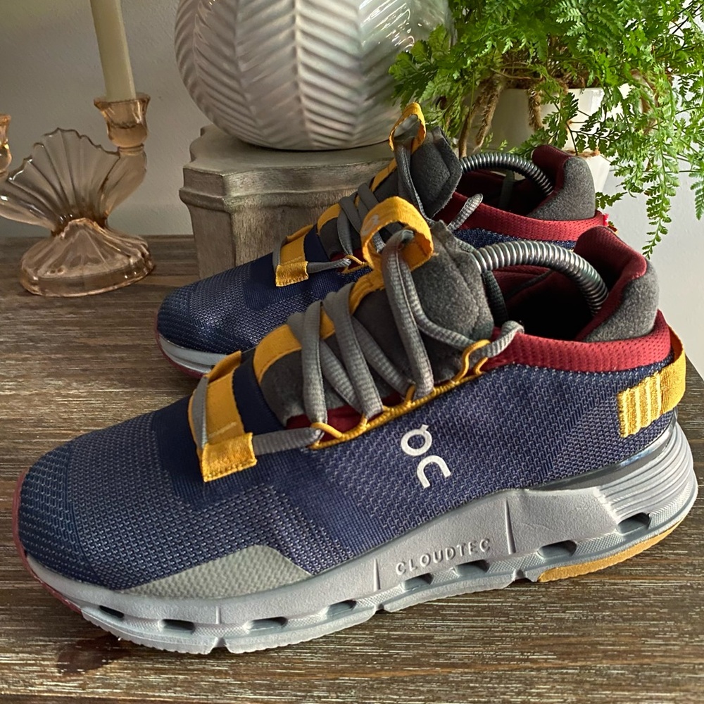 On Cloud Cloudnova Running Athletic Sneakers Shoes Womens 9 Denim Blue Ruby Red - Picture 3 of 11